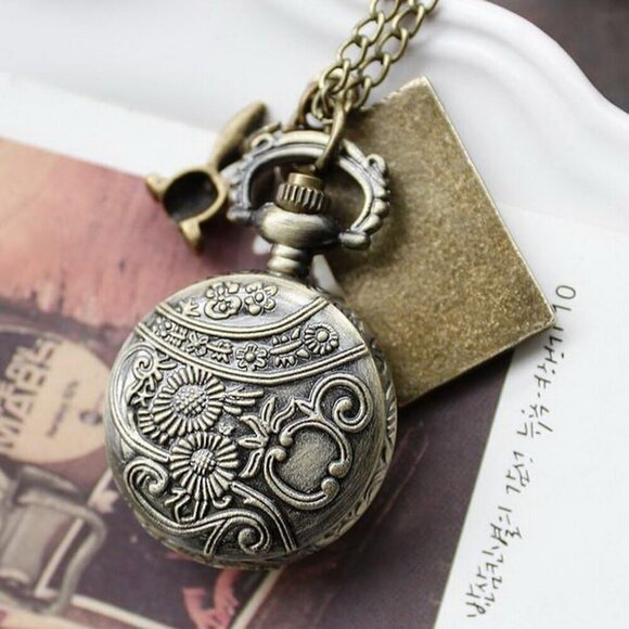 Vintage Drink Me Pocket Watch Necklace Quartz Alice in Wonderland Gift main image 6